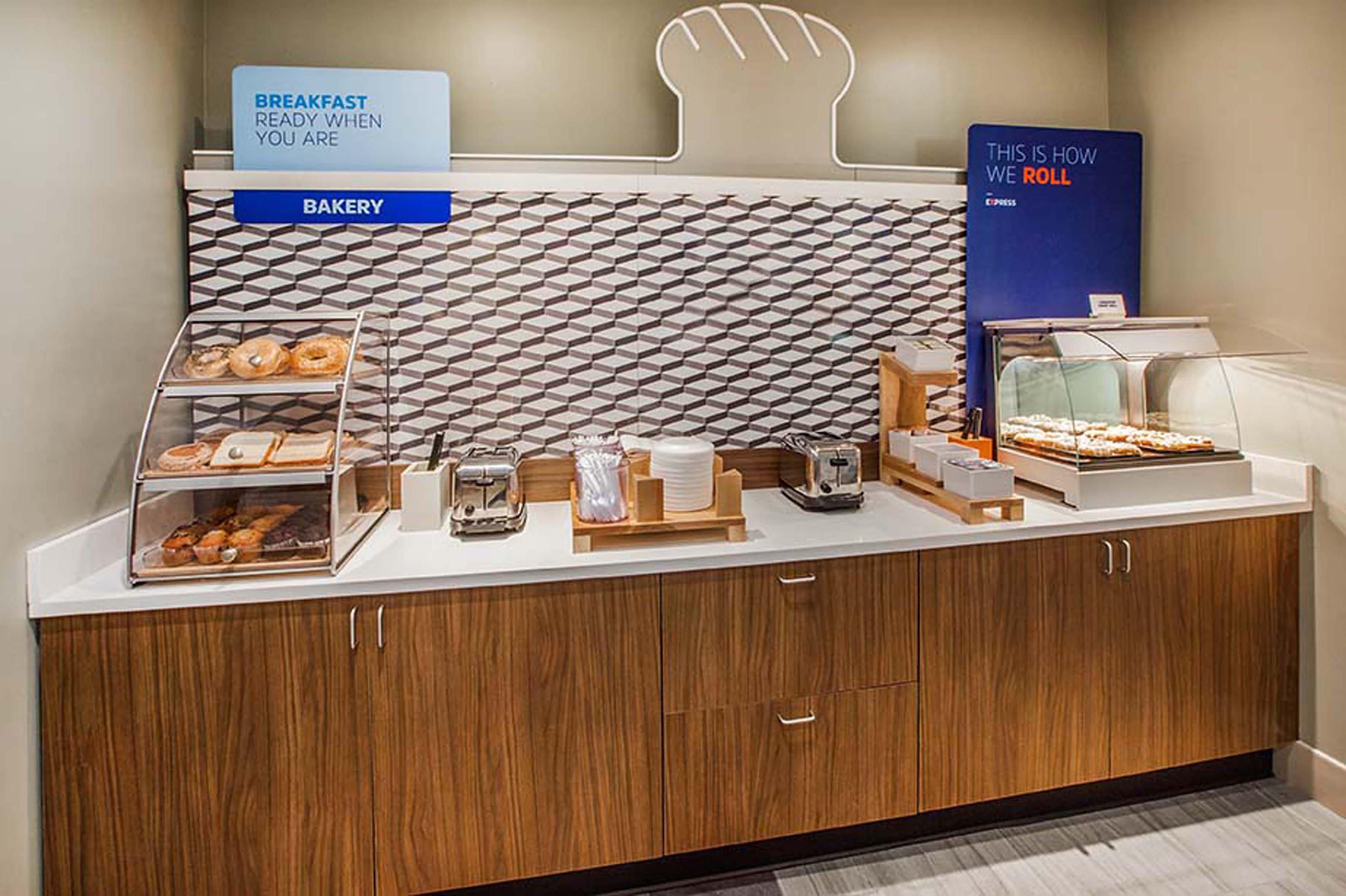 Holiday Inn Express Hotel & Suites Athens By Ihg Exteriör bild