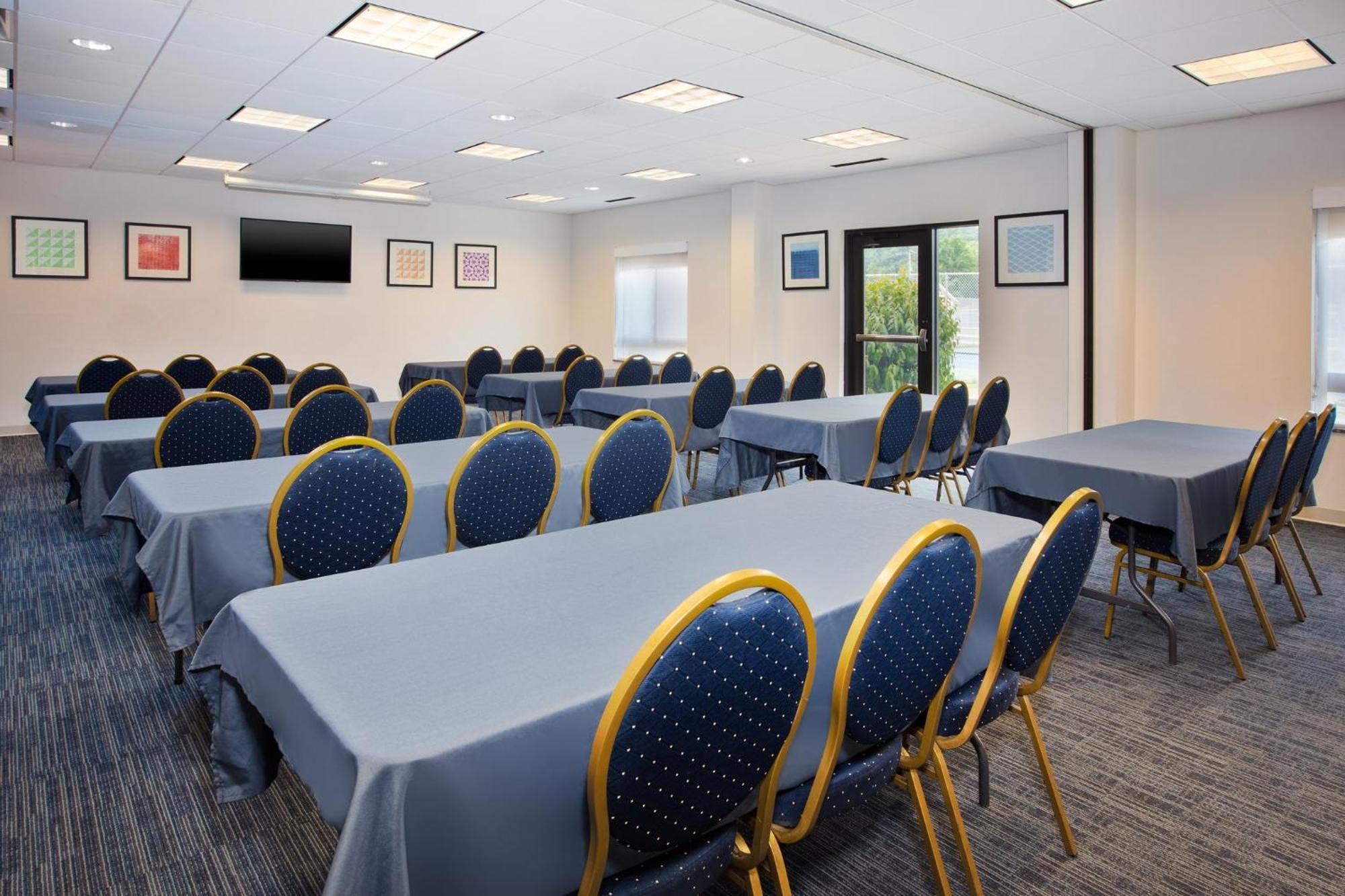 Holiday Inn Express Hotel & Suites Athens By Ihg Exteriör bild