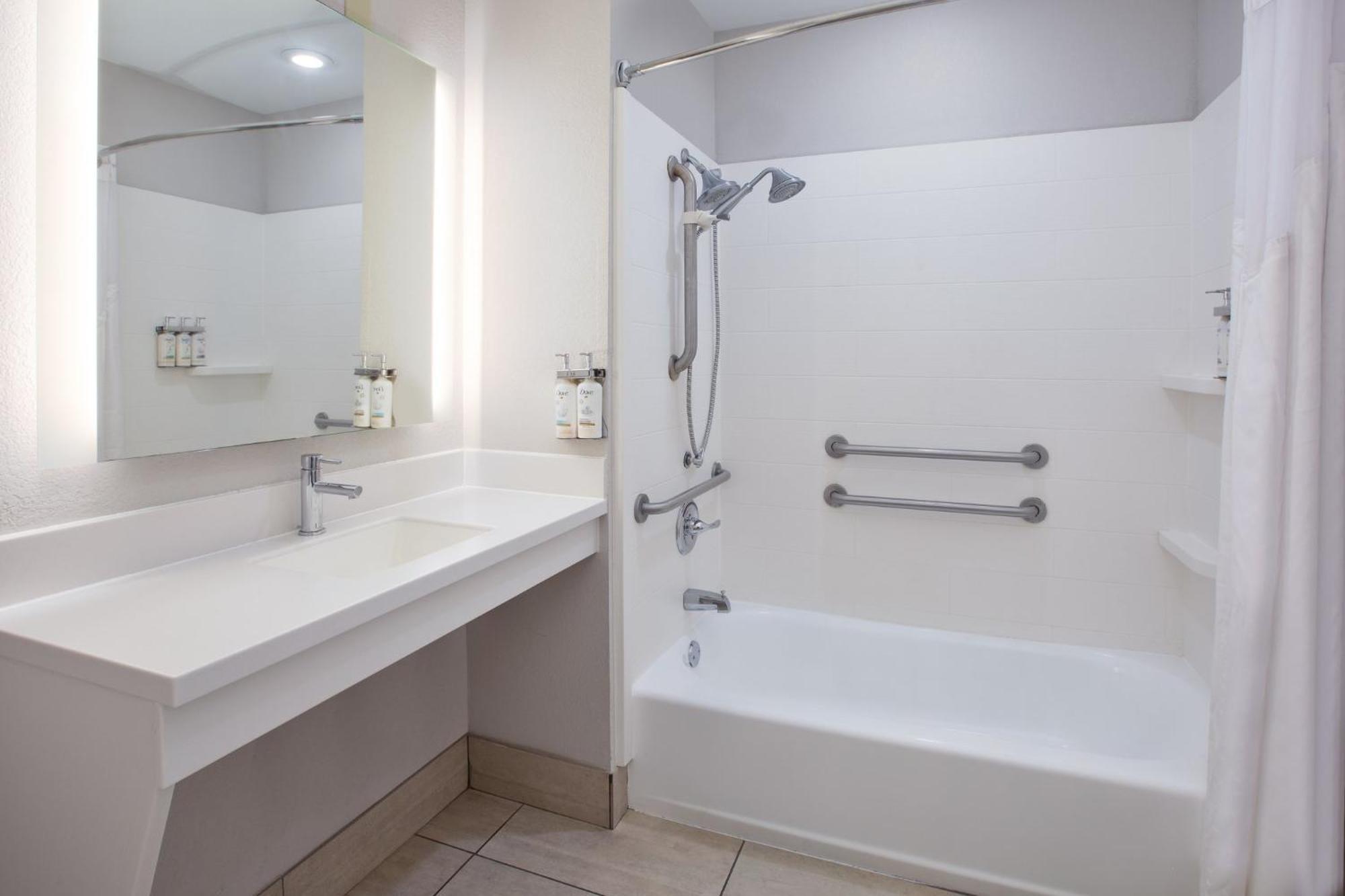 Holiday Inn Express Hotel & Suites Athens By Ihg Exteriör bild